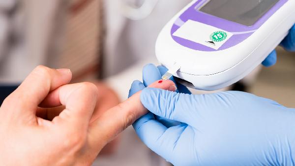 胃镜前一天几点不能吃东西