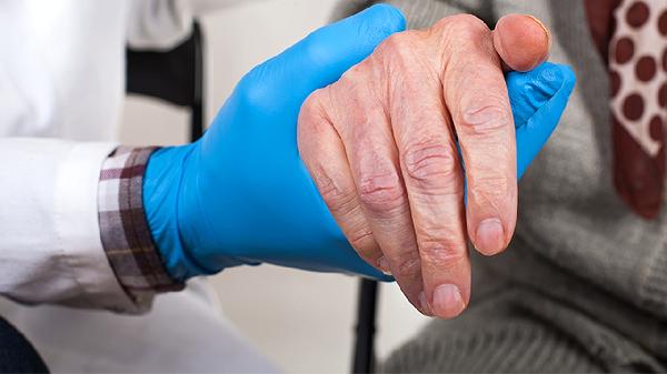 什么是老年人帕金森病 帕金森病对老人的危害须知