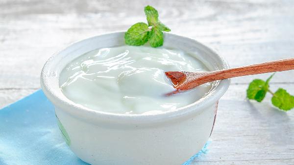 喉咙发炎可以喝酸奶吗 喝这些东西可改善喉咙发炎
