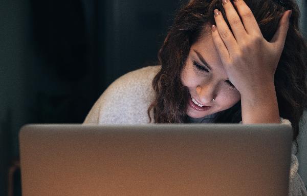 上班熬夜脱发怎么恢复