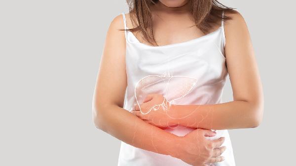 49岁男子确诊肝癌 嚎啕大哭:我的身体已经提示我了 我没当回事