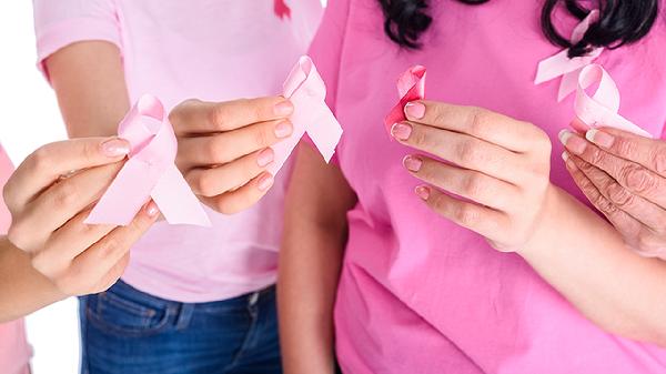 胸部上面一点一按有一点点疼怎么回事