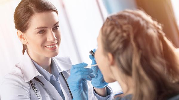 拔牙后多久可以用盐水漱口