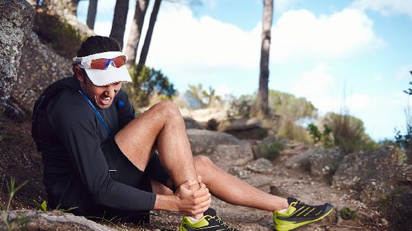 脚大拇趾关节疼痛是怎么回事