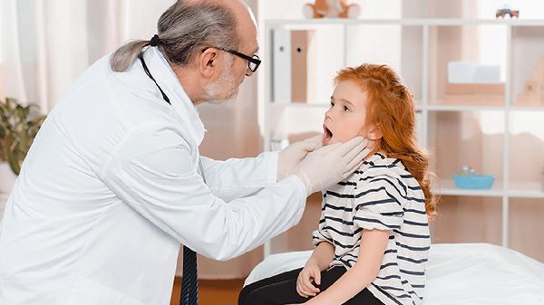 小儿口腔炎吃什么好的快