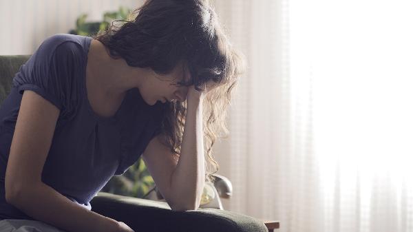 烦躁症的表现及治疗方法有哪些