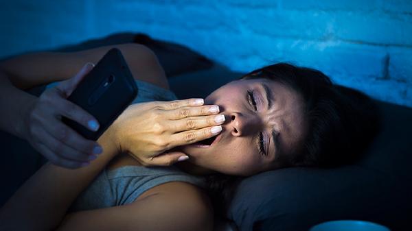 不要熬夜 不要上夜班 医生调查发现上夜班与冠心病风险增加有关