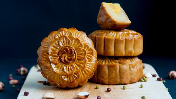 乳牙龋与什么关系最大 牛奶还是甜点心