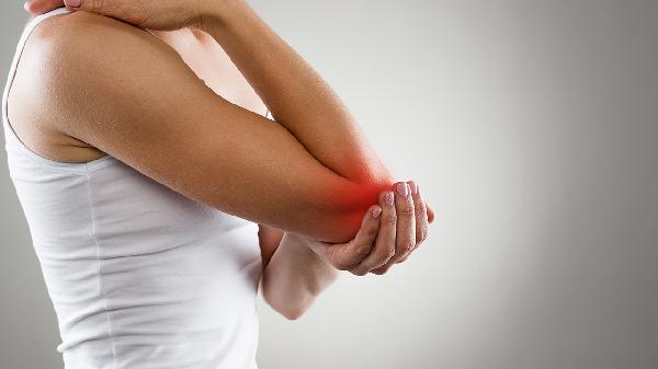 网球肘发病会有哪些前期症状 了解网球肘的四个前期症状