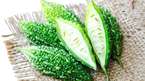 调查发现:经常吃苦瓜的人 过不了多久 肝脏或出现这3个变化