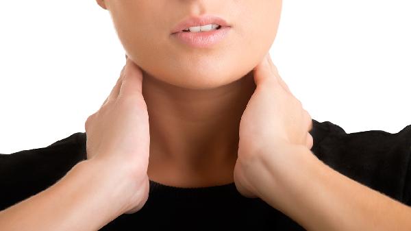 喉咙起疱化脓怎么办