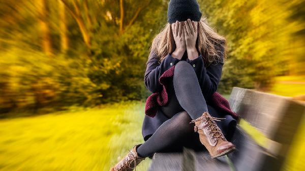 可引起黏蛋白缺乏型干眼的疾病有