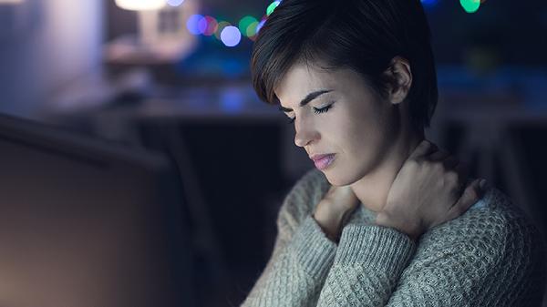 左侧颈部淋巴结肿大轻微疼痛