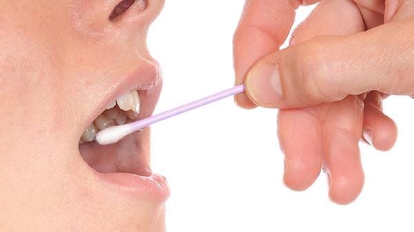 儿童牙周炎会引起高烧吗 儿童牙周炎的三个症状细说