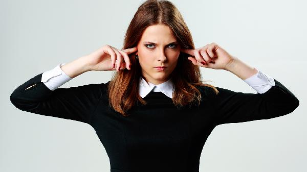 头晕乏力四肢无力没精神挂什么科