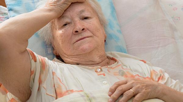 中老年抑郁症怎么办 中年人抑郁